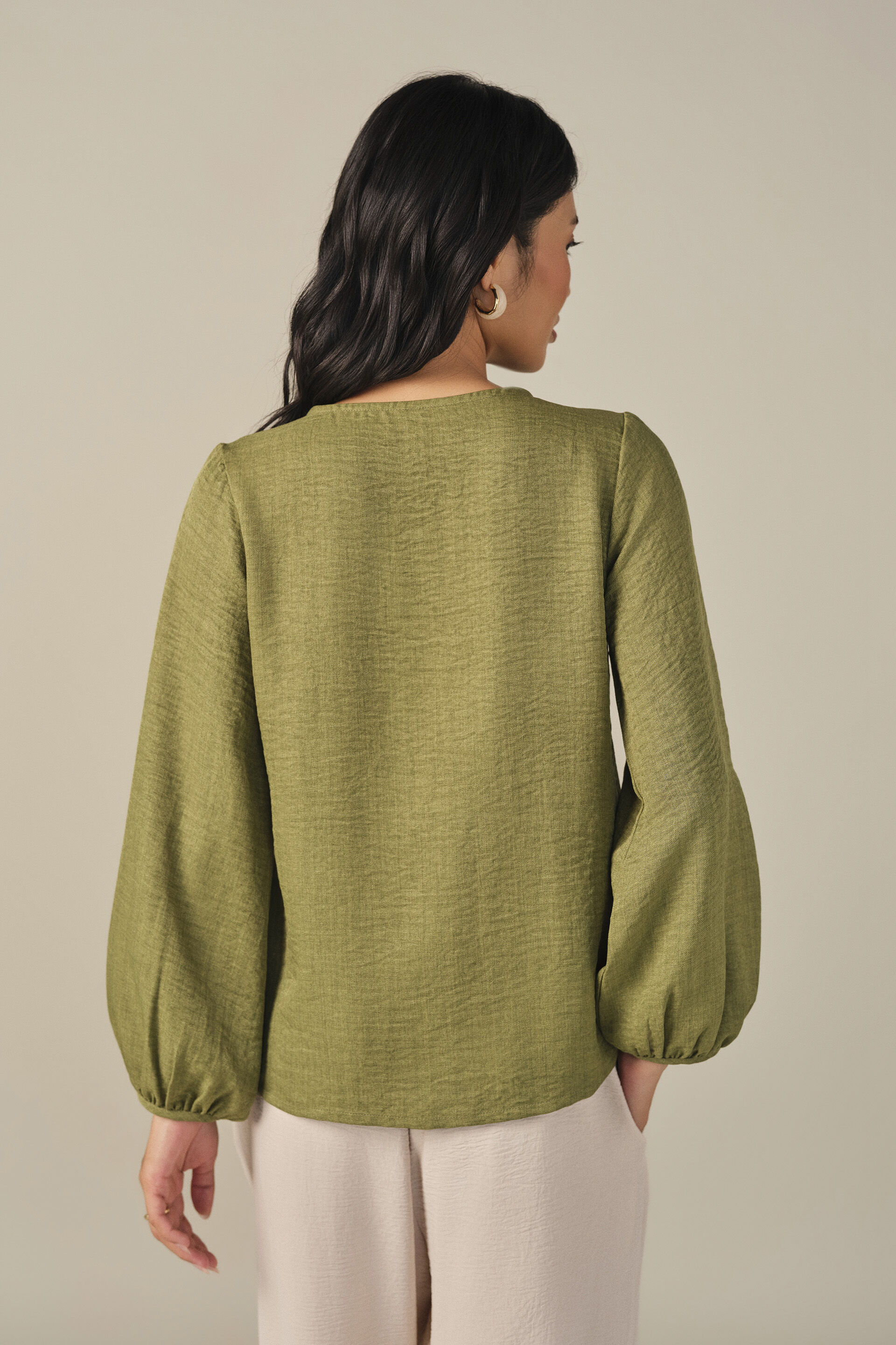 Embroidered Billowy Sleeves Top in Green, Green, image 6
